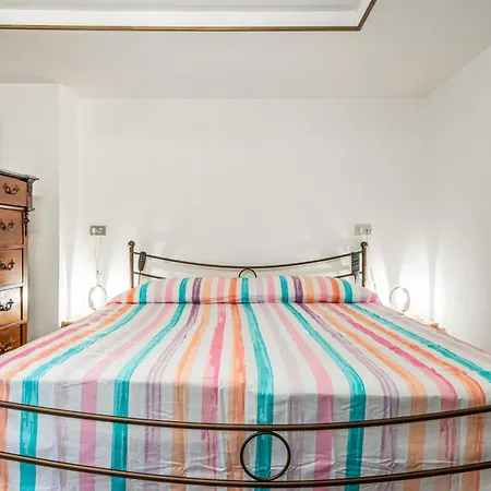 Roomy In The Heart Of Apartment *
