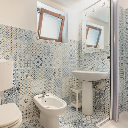 Guesthost - Roomy In The Heart Of * Taormina